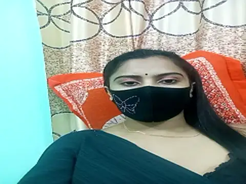 daisy-03 online show from November 12, 2025, 9:14 pm