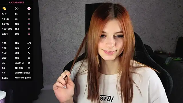 Snapshot of kitti_sweett chatting on January 6, 2026, 10:34 pm kitti sweett online show from January 6, 2026, 10:34 pm