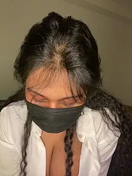 Snapshot of Monica__Bellucci__ chatting on January 16, 2026, 6:01 pm Monica Bellucci online show from January 16, 2026, 6:01 pm