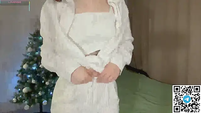 Snapshot of RinaModel chatting on January 18, 2026, 6:44 pm RinaModel online show from January 18, 2026, 6:44 pm