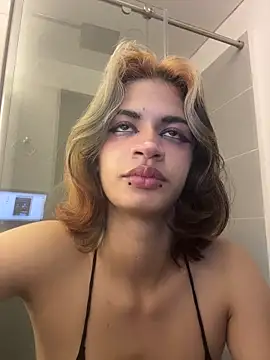 Snapshot of sukulaurens chatting on November 14, 2025, 3:05 am sukulaurens online show from November 14, 2025, 3:05 am