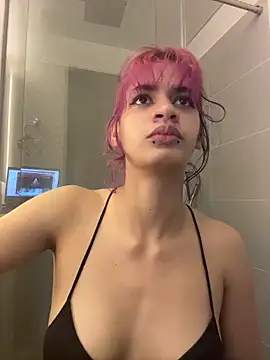 Snapshot of sukulaurens chatting on November 29, 2025, 3:53 am sukulaurens online show from November 29, 2025, 3:53 am