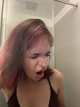 Snapshot of sukulaurens chatting on December 16, 2025, 3:55 am sukulaurens online show from December 16, 2025, 3:55 am