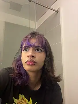 Snapshot of sukulaurens chatting on January 8, 2026, 5:10 am sukulaurens online show from January 8, 2026, 5:10 am