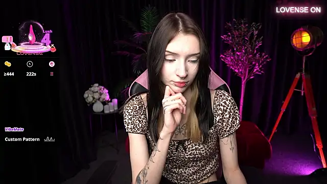 Trix Void online show from February 15, 2026, 11:52 am