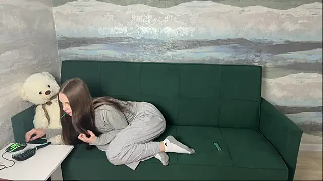 SunnySprinkle online show from October 16, 2025, 12:39 pm