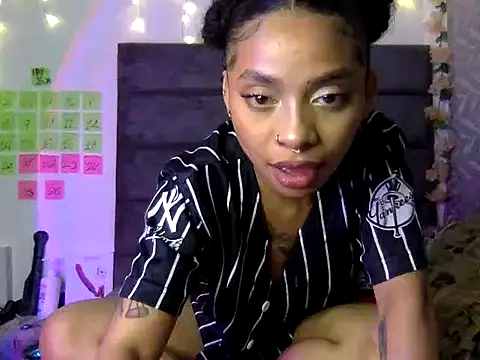 Tina Dance online show from December 18, 2025, 7:25 am