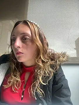 Mia dca online show from November 6, 2025, 3:13 pm