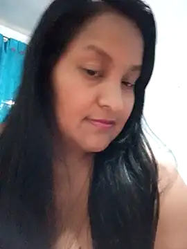 lucia00xx online show from November 26, 2025, 1:39 am