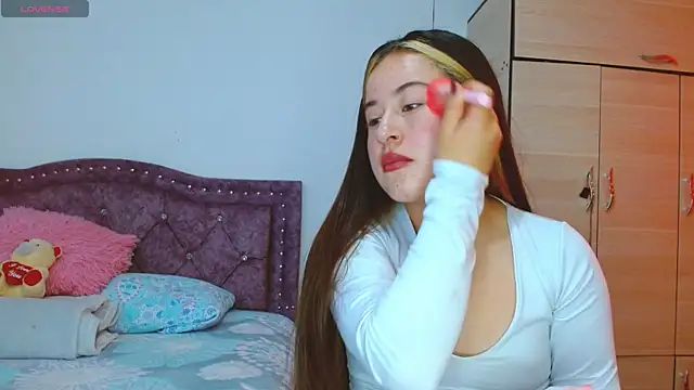 Hanssel tess online show from October 8, 2025, 1:53 pm