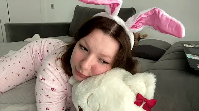 TamekiaSamii online show from November 21, 2025, 7:07 am