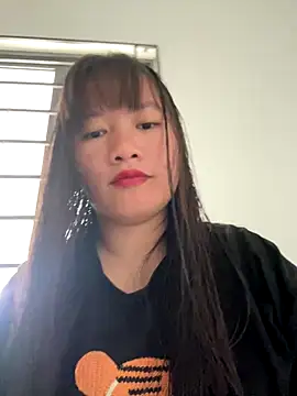 TrangNemo online show from November 4, 2025, 6:23 am