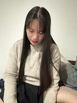 TrangNemo online show from November 12, 2025, 6:47 am