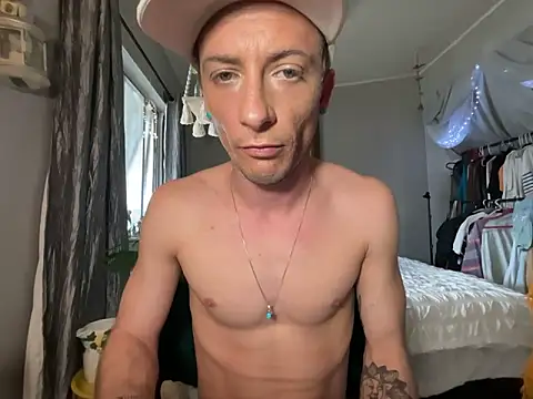 Snapshot of Dubbsssss chatting on December 22, 2025, 9:45 pm Dubbsssss online show from December 22, 2025, 9:45 pm