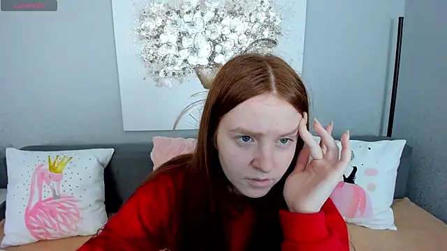 Snapshot of Evarey_ chatting on November 25, 2025, 6:13 am Evarey online show from November 25, 2025, 6:13 am