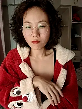 nini10052025 online show from November 23, 2025, 1:33 pm