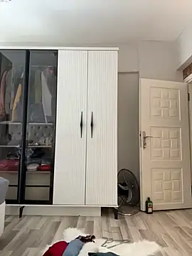 Teengirlmiaa online show from October 26, 2025, 10:32 am