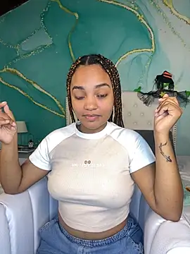 Snapshot of bbyalexxxa chatting on October 30, 2025, 1:12 pm bbyalexxxa online show from October 30, 2025, 1:12 pm