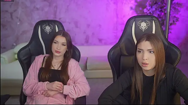 Jane Love054 online show from November 25, 2025, 7:52 am