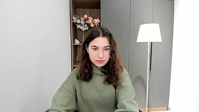 AmmieGerber online show from October 8, 2025, 5:38 am