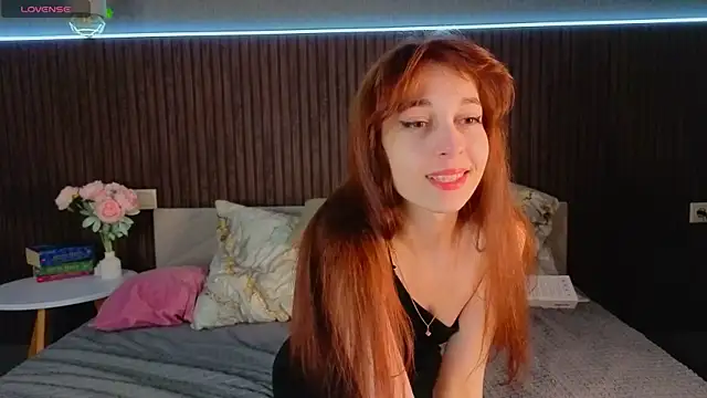 kitsun ne online show from November 16, 2025, 8:25 pm