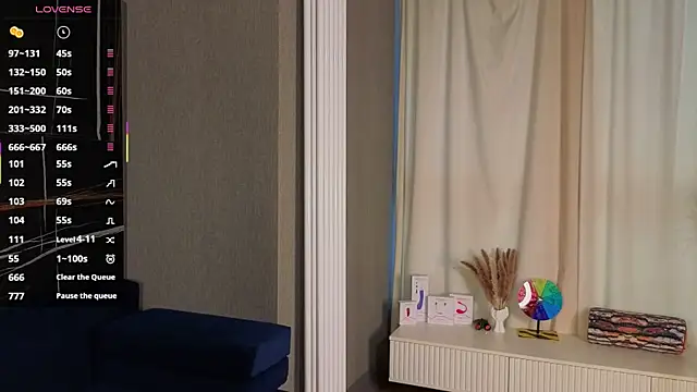 Snapshot of kitsun_ne chatting on February 12, 2026, 5:13 am kitsun ne online show from February 12, 2026, 5:13 am