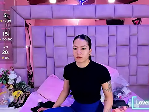 Gisell Squirt  online show from December 2, 2025, 12:43 pm