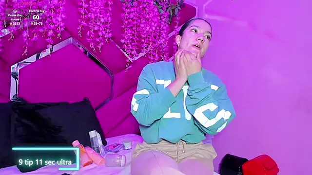 Gisell Squirt  online show from April 1, 2026, 12:50 pm