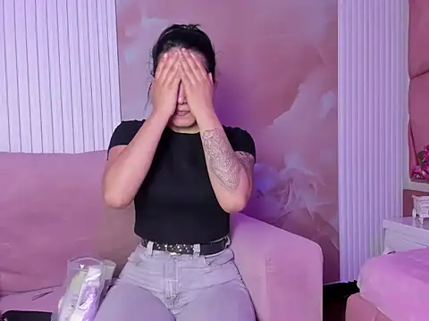 Gisell Squirt  online show from April 5, 2026, 1:52 pm