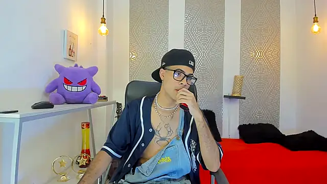 JacobBlackwell  online show from November 22, 2025, 7:46 pm