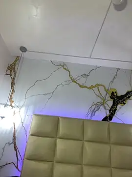 Luna star3 online show from November 15, 2025, 5:42 pm