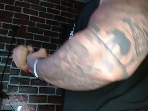 jordan bigcock  online show from October 13, 2025, 10:10 pm