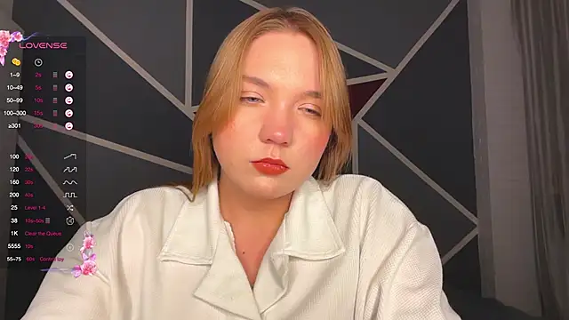 RebeccaEglitis online show from January 12, 2026, 4:56 pm