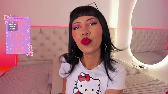 Snapshot of Nina_fox_0691 chatting on November 15, 2025, 2:24 pm Nina fox 0691 online show from November 15, 2025, 2:24 pm