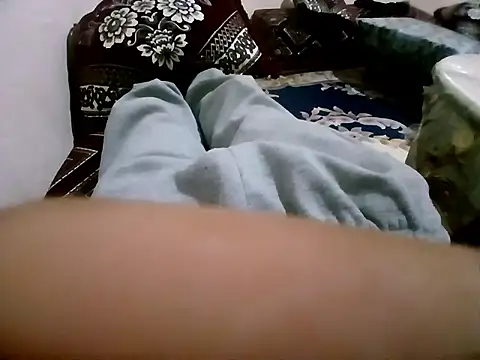 Snapshot of latarak321 chatting on February 22, 2026, 7:56 pm latarak321 online show from February 22, 2026, 7:56 pm