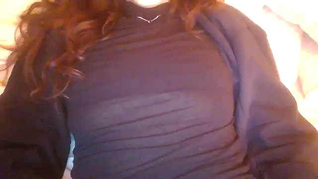 Snapshot of SuperValentina chatting on February 22, 2026, 10:41 pm SuperValentina online show from February 22, 2026, 10:41 pm