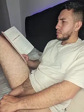 Snapshot of Alessfuck_friends chatting on March 29, 2026, 2:22 am Alessfuck friends online show from March 29, 2026, 2:22 am