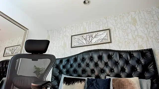 DenzelRios online show from May 13, 2026, 3:26 am