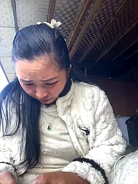 miemie-xx online show from December 19, 2025, 3:13 am