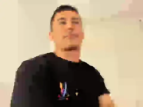 Muscle man07 online show from November 13, 2025, 9:47 pm