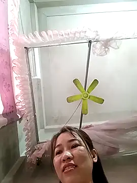 ladzy sexy online show from March 18, 2026, 5:10 am