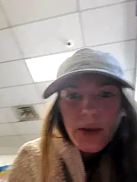 Cassaroll333 online show from November 3, 2025, 3:35 pm