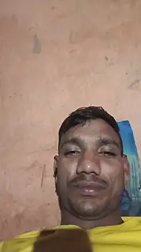 Snapshot of BiggerDickGuy chatting on December 18, 2025, 4:13 pm BiggerDickGuy online show from December 18, 2025, 4:13 pm