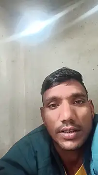 Snapshot of BiggerDickGuy chatting on December 19, 2025, 6:09 am BiggerDickGuy online show from December 19, 2025, 6:09 am