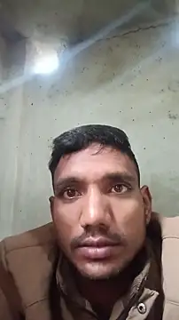 Snapshot of BiggerDickGuy chatting on December 23, 2025, 3:26 am BiggerDickGuy online show from December 23, 2025, 3:26 am