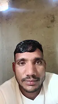 Snapshot of BiggerDickGuy chatting on January 14, 2026, 7:58 am BiggerDickGuy online show from January 14, 2026, 7:58 am