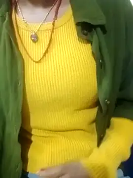 Snapshot of Mahi677 chatting on November 18, 2025, 3:34 am Mahi677 online show from November 18, 2025, 3:34 am