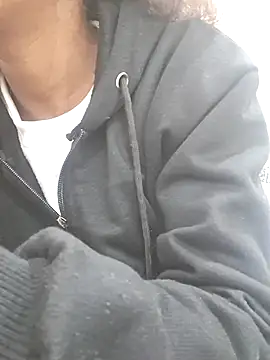 Snapshot of Mahi677 chatting on December 20, 2025, 3:46 am Mahi677 online show from December 20, 2025, 3:46 am