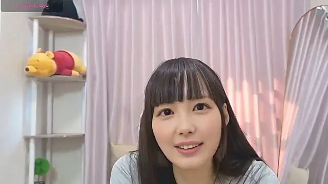 Snapshot of mai-chan_ chatting on February 28, 2026, 2:45 am mai-chan online show from February 28, 2026, 2:45 am