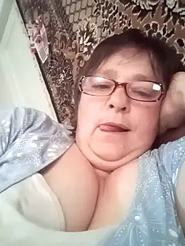 MilaCold5443 online show from April 15, 2026, 10:11 am